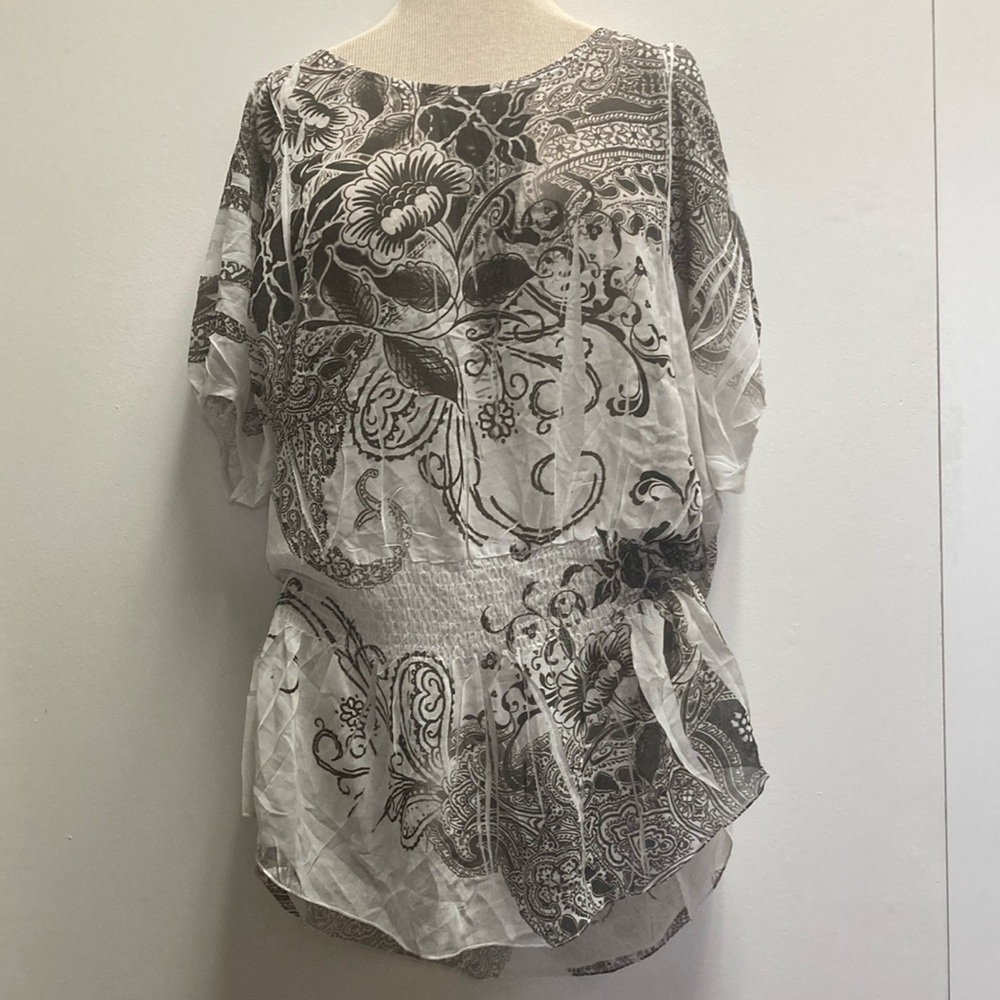 Floral Black and White Women's Top